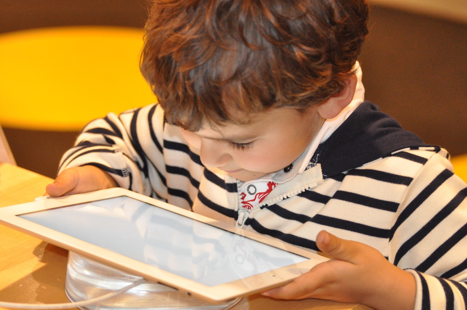 child-1183465_1920 child-1183465_1920